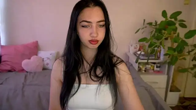 Snapshot of WildKittenX_ chatting on 07/18/26, 04:38 WildKittenX online show from 07/18/26, 04:38