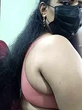 Snapshot of abinaya26 chatting on 09/12/25, 11:21 abinaya26 online show from 09/12/25, 11:21