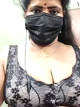 Snapshot of abinaya26 chatting on 09/17/25, 05:58 abinaya26 online show from 09/17/25, 05:58