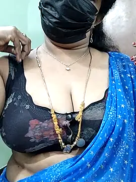 Snapshot of abinaya26 chatting on 09/18/25, 06:10 abinaya26 online show from 09/18/25, 06:10