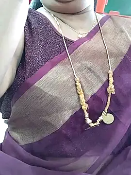 Snapshot of abinaya26 chatting on 09/24/25, 08:17 abinaya26 online show from 09/24/25, 08:17