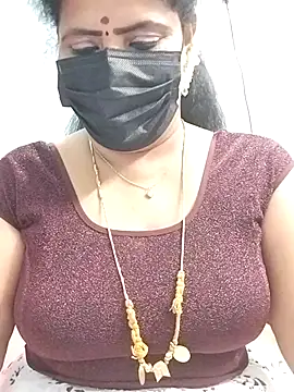 Snapshot of abinaya26 chatting on 09/27/25, 07:19 abinaya26 online show from 09/27/25, 07:19