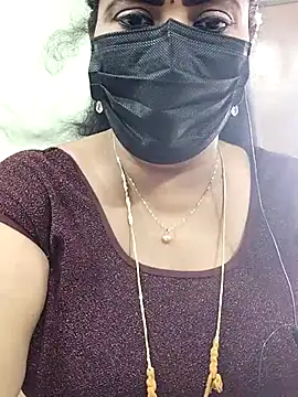 Snapshot of abinaya26 chatting on 09/28/25, 07:25 abinaya26 online show from 09/28/25, 07:25