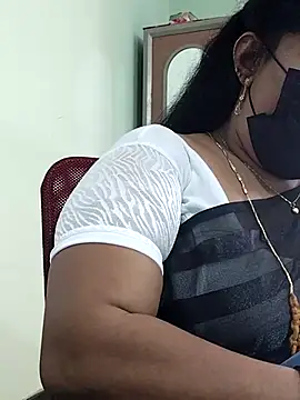 Snapshot of abinaya26 chatting on 09/30/25, 08:19 abinaya26 online show from 09/30/25, 08:19