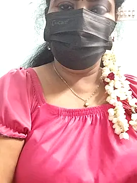 Snapshot of abinaya26 chatting on 10/01/25, 07:20 abinaya26 online show from 10/01/25, 07:20