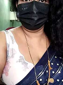 Snapshot of abinaya26 chatting on 10/21/25, 07:20 abinaya26 online show from 10/21/25, 07:20