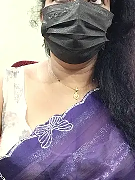 Snapshot of abinaya26 chatting on 10/22/25, 07:41 abinaya26 online show from 10/22/25, 07:41