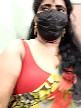 Snapshot of abinaya26 chatting on 11/10/25, 06:07 abinaya26 online show from 11/10/25, 06:07