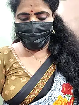 Snapshot of abinaya26 chatting on 11/21/25, 05:33 abinaya26 online show from 11/21/25, 05:33