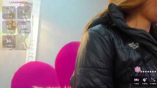 Bonniie 22 online show from 12/01/25, 01:49