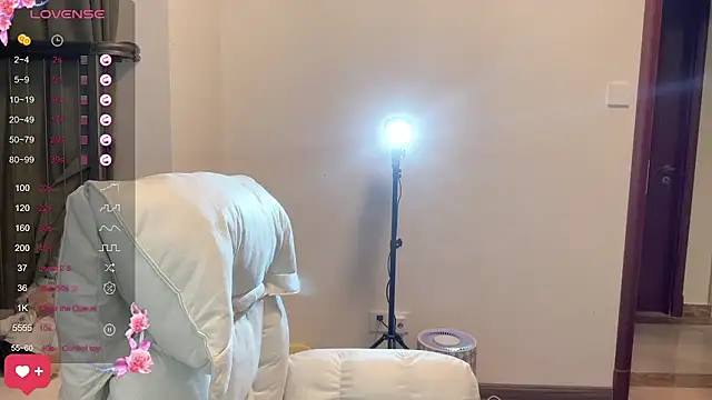 Yik-11 online show from 09/19/25, 05:35