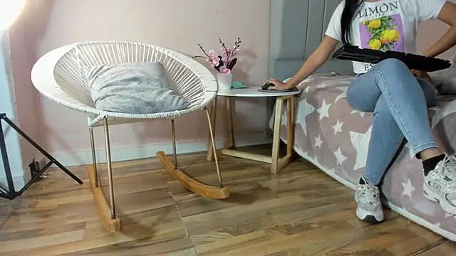 mary cute9 online show from 10/21/25, 12:28