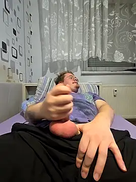 GinzouGay online show from 11/10/25, 10:20