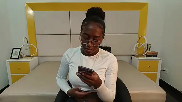 Qeen blackk online show from 11/13/25, 07:57