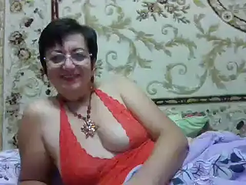 Snapshot of Lota5821 chatting on 10/13/25, 11:49 Lota5821 online show from 10/13/25, 11:49