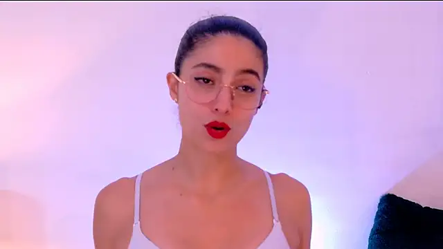 Snapshot of Angell-Bell- chatting on 03/12/25, 03:51 Angell-Bell- online show from 03/12/25, 03:51