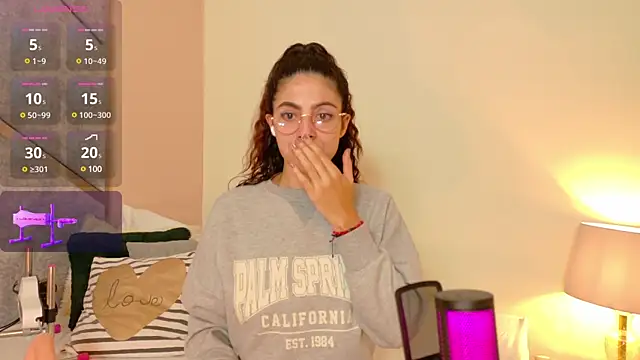 Snapshot of Angell-Bell- chatting on 03/20/25, 05:04 Angell-Bell- online show from 03/20/25, 05:04