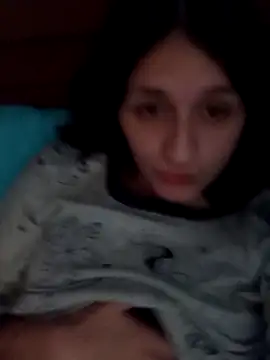 Snapshot of juguetona27 chatting on 12/14/25, 09:41 juguetona27 online show from 12/14/25, 09:41