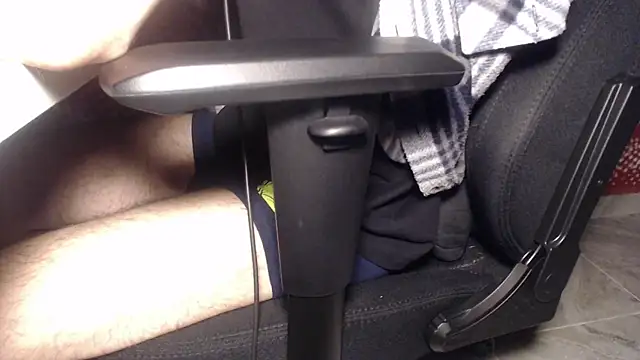 GreekDaddyNickOfficial online show from 03/18/25, 08:37