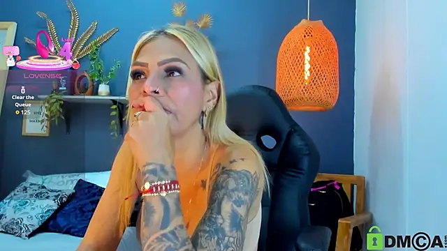 yessila parker online show from 11/04/25, 02:21