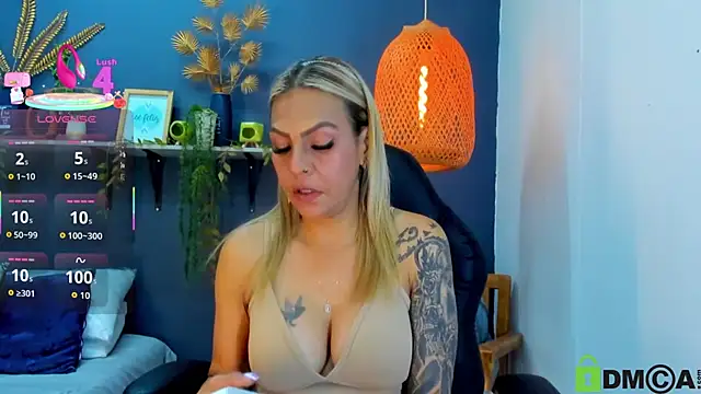 yessila parker online show from 11/11/25, 01:49