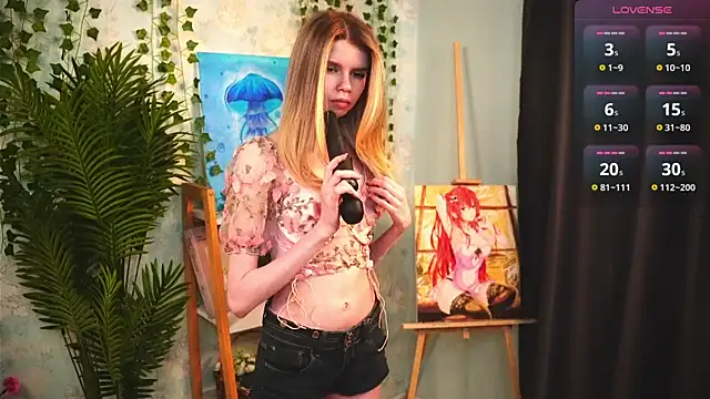 AmityDilley online show from 05/13/26, 03:37