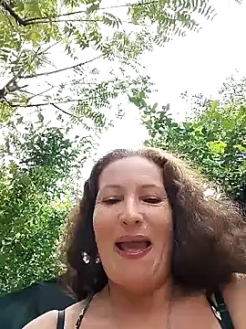 Snapshot of Sexy-Woman-Mature chatting on 03/04/25, 04:30 Sexy-Woman-Mature online show from 03/04/25, 04:30