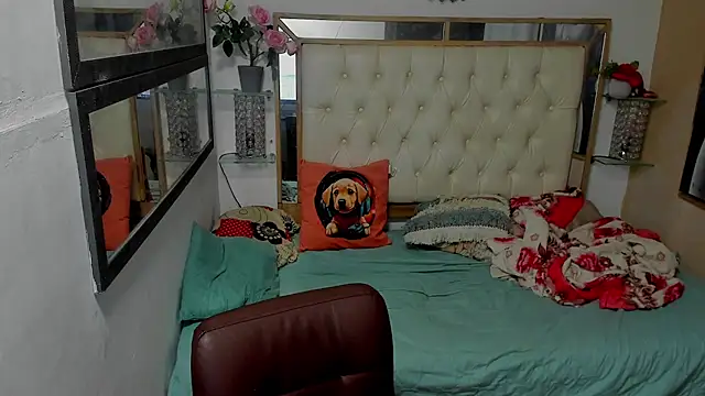 heiker  online show from 12/01/25, 02:49