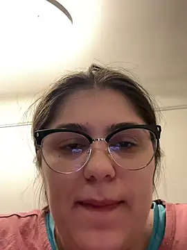 Layla- online show from 12/28/24, 02:53