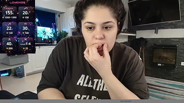 Layla- online show from 01/10/25, 11:54