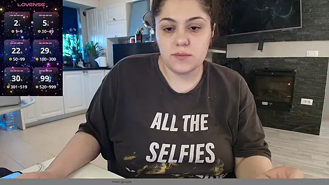 Layla- online show from 01/29/25, 09:23