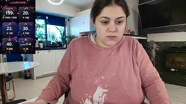 Layla- online show from 02/20/25, 11:31