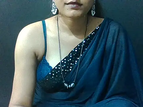 Snapshot of sugandha_bhabhi chatting on 11/01/25, 04:42 sugandha bhabhi online show from 11/01/25, 04:42