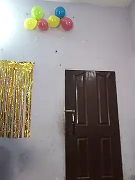 Snapshot of mens_weakness chatting on 11/11/25, 04:29 mens weakness online show from 11/11/25, 04:29