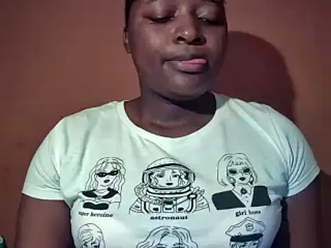 sexyhips2001 online show from 10/14/25, 05:36