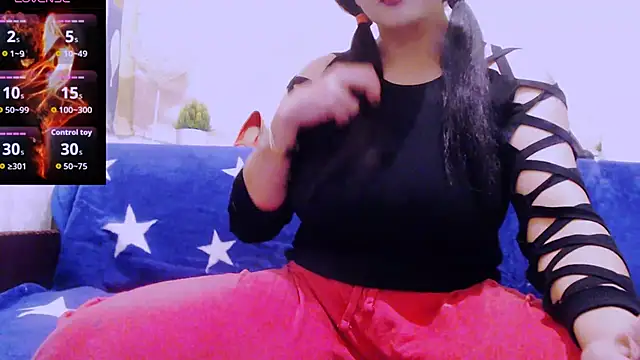 Snapshot of Alina_eve chatting on 11/17/25, 05:30 Alina eve online show from 11/17/25, 05:30