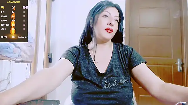 Alina eve online show from 05/20/26, 12:33