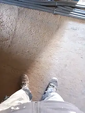 Snapshot of Mafiotul27 chatting on 03/04/25, 10:13 Mafiotul27 online show from 03/04/25, 10:13