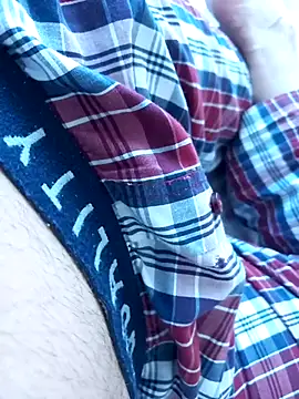 Snapshot of Mafiotul27 chatting on 03/08/25, 03:02 Mafiotul27 online show from 03/08/25, 03:02