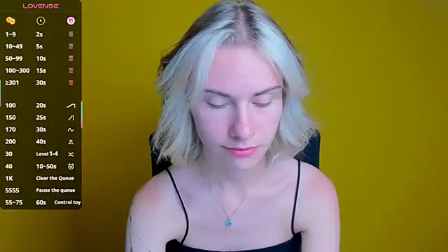 Snapshot of Fiona_Night chatting on 09/16/25, 05:03 Fiona Night online show from 09/16/25, 05:03