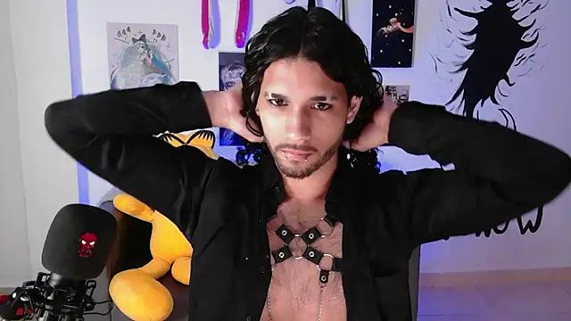 Snapshot of oezack___ chatting on 03/12/25, 12:10 oezack online show from 03/12/25, 12:10