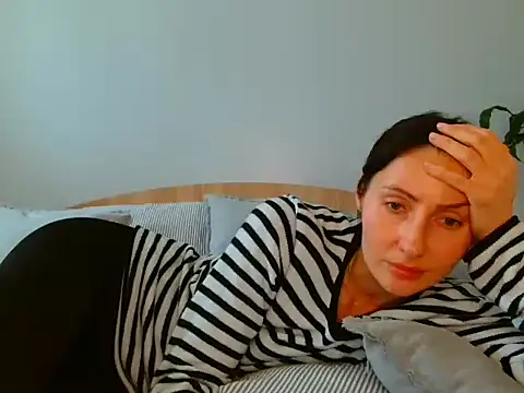 Irina9793 online show from 04/29/26, 09:35
