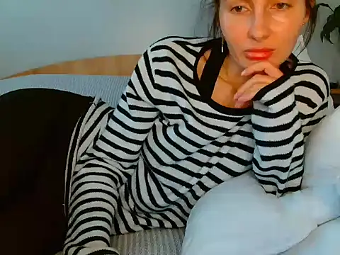 Irina9793 online show from 05/01/26, 09:03