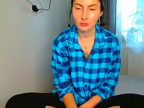 Irina9793 online show from 06/03/26, 05:10