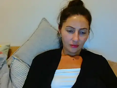 Irina9793 online show from 07/05/26, 07:43