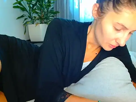 Irina9793 online show from 07/14/26, 05:01