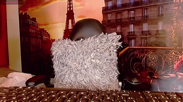 Gabi Prince online show from 11/08/25, 07:56