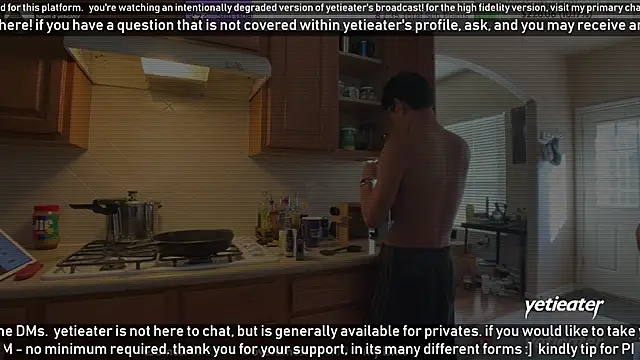 Snapshot of yetieater chatting on 12/27/24, 08:50 yetieater online show from 12/27/24, 08:50
