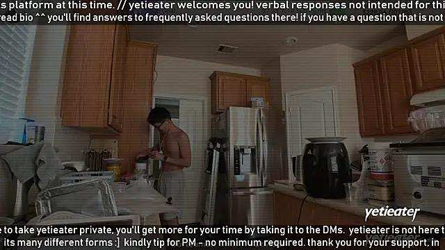Snapshot of yetieater chatting on 02/11/26, 07:30 yetieater online show from 02/11/26, 07:30