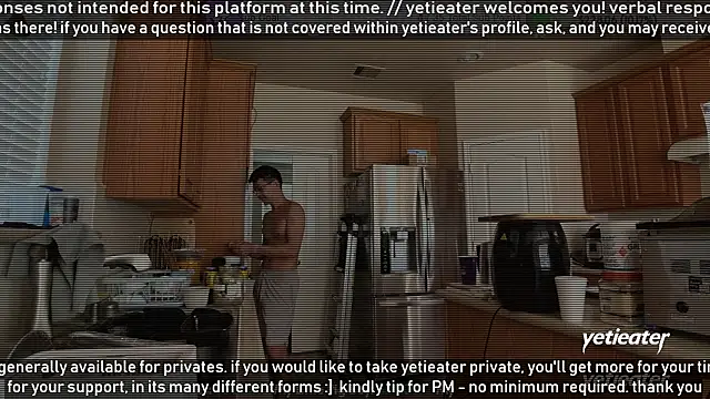Snapshot of yetieater chatting on 03/23/26, 04:44 yetieater online show from 03/23/26, 04:44